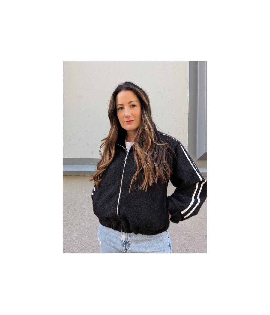 BOMBER CHIC