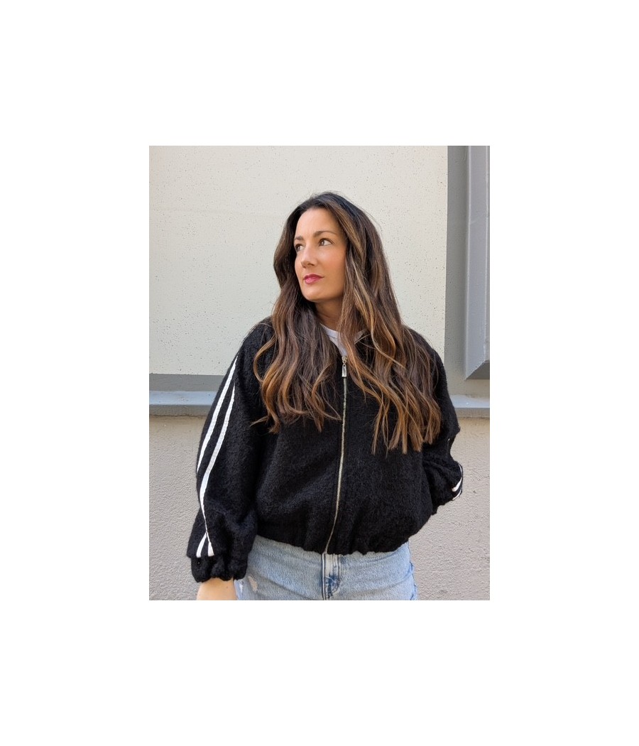 BOMBER CHIC