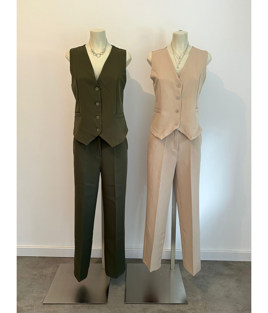 CONJUNTO PANTALÓN Y CHALECO