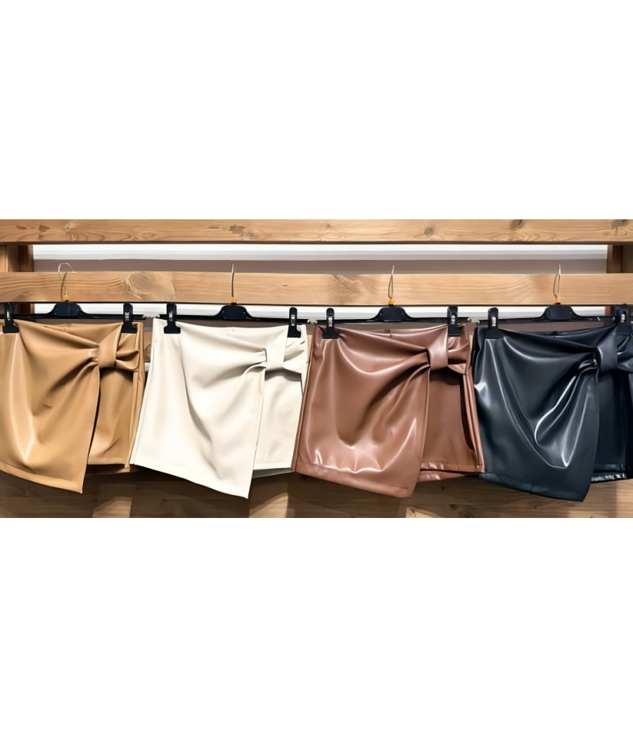 FALDA PANTALON POLIPIEL