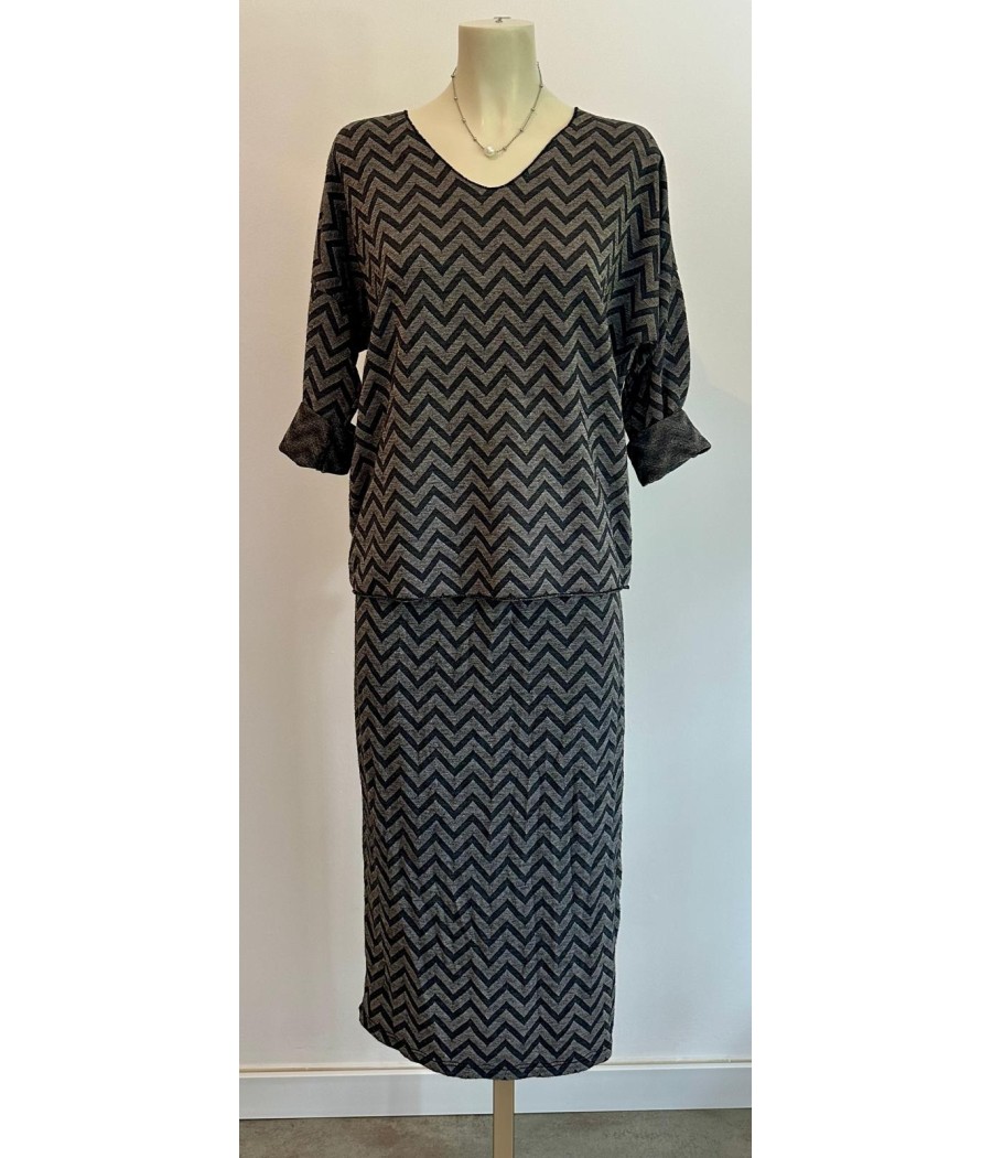CONJUNTO FALDA Y CAMISETA