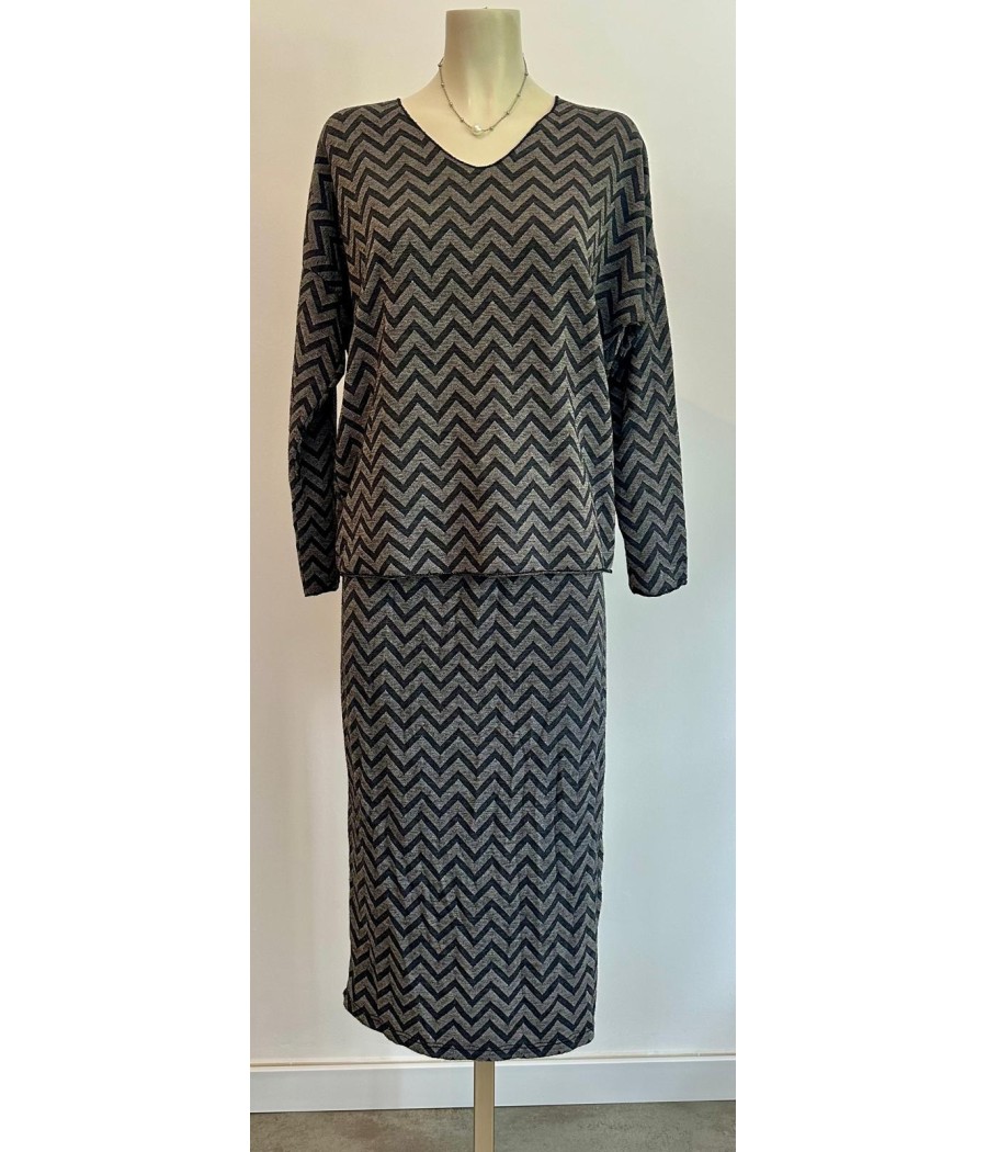 CONJUNTO FALDA Y CAMISETA